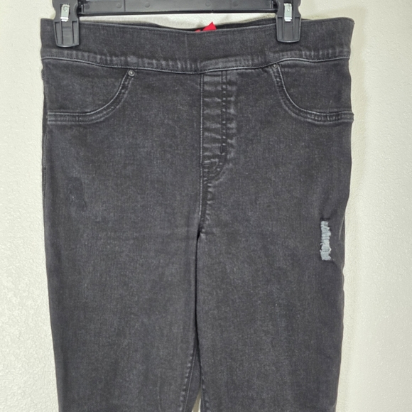 Spanx Vintage Distressed Ankle Skinny Jeans in Black Size Large Style 20213R - Picture 3 of 13